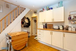 Kitchen- click for photo gallery